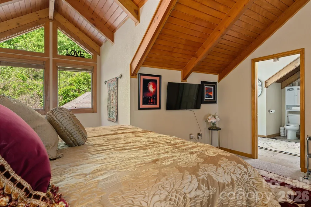 266 Hawks Crest Drive Waynesville NC 28786