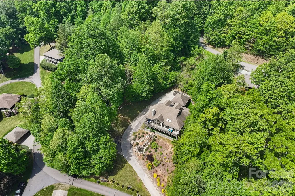 266 Hawks Crest Drive Waynesville NC 28786