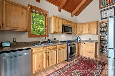 266 Hawks Crest Drive Waynesville NC 28786