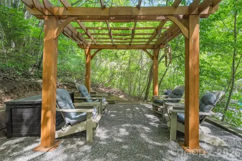 266 Hawks Crest Drive Waynesville NC 28786