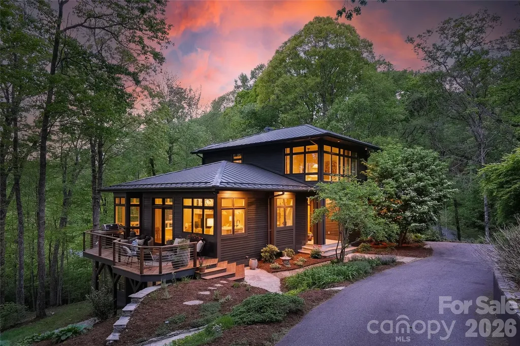 Asheville NC, 15 Hunters Way