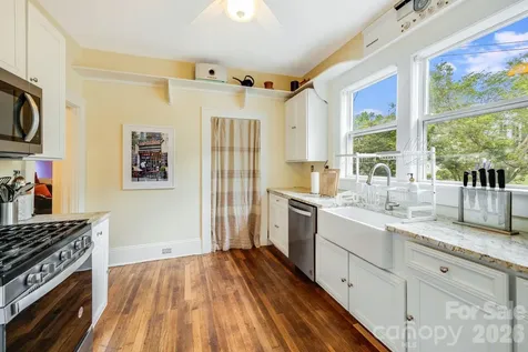 107 Courtland Avenue Asheville NC 28801