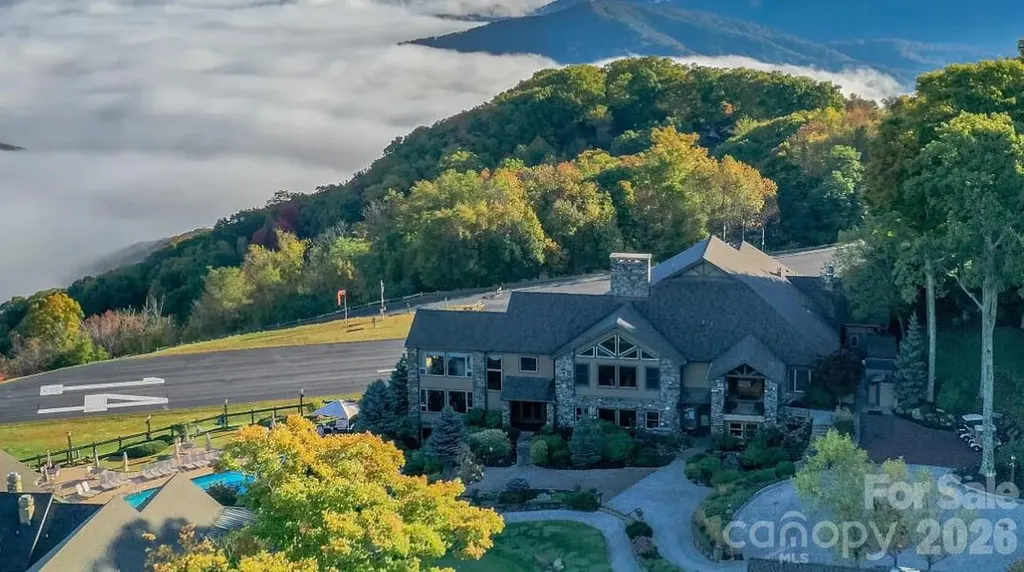 427 Spring Rock Road Burnsville NC 28714