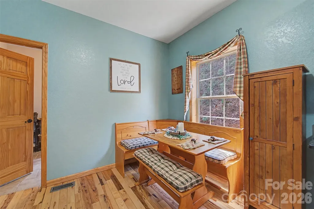 1960 Atoah Road Robbinsville NC 28771
