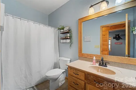 1960 Atoah Road Robbinsville NC 28771