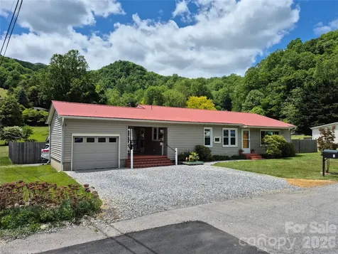 5 Gibson Drive Maggie Valley NC 28751