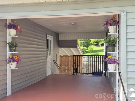 5 Gibson Drive Maggie Valley NC 28751