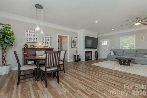 4907 Lanvale Avenue Trinity NC 27370