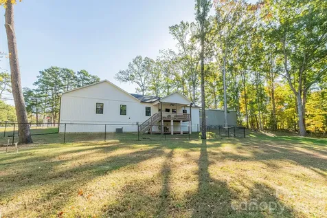 4907 Lanvale Avenue Trinity NC 27370