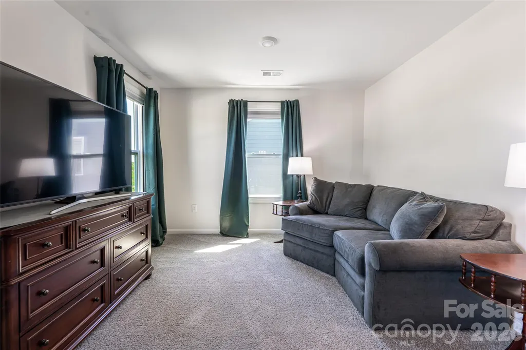 615 Fox Cove Road Hendersonville NC 28792