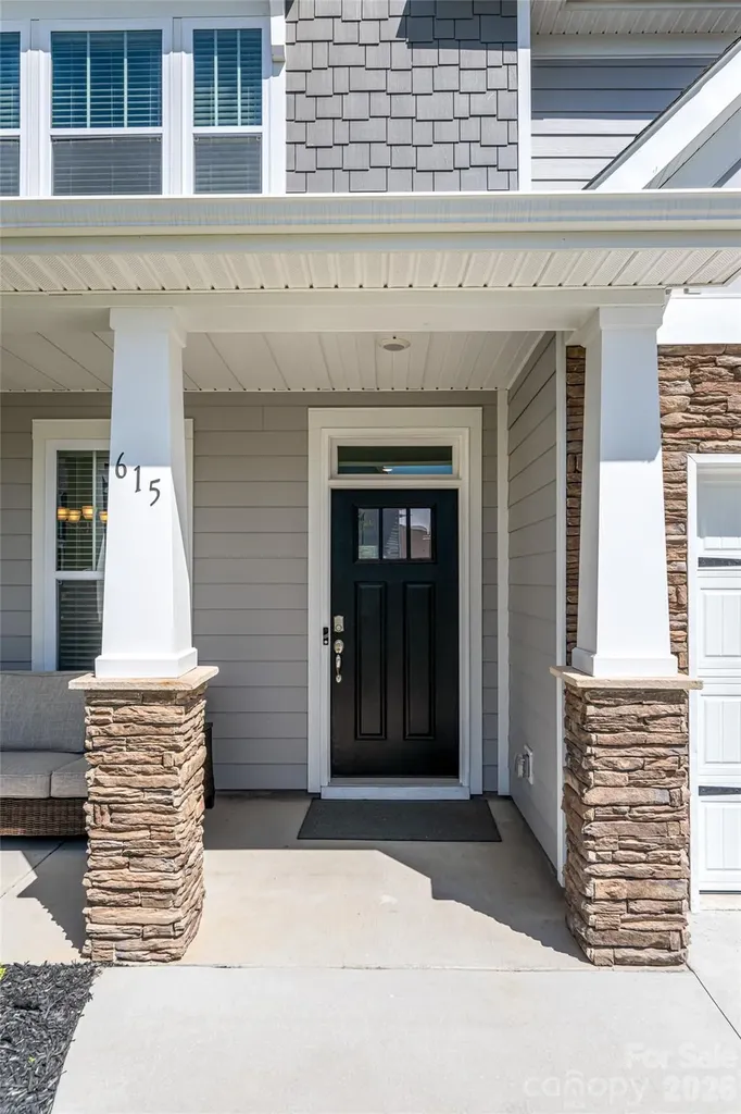 615 Fox Cove Road Hendersonville NC 28792