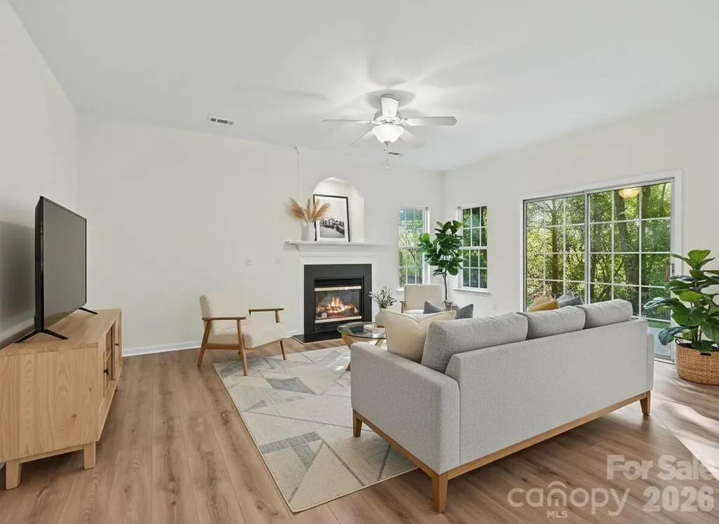 9132 Royal Highlands Court Charlotte NC 28277