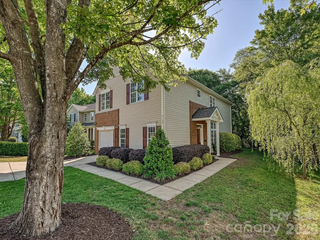9132 Royal Highlands Court Charlotte NC 28277