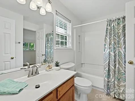 9132 Royal Highlands Court Charlotte NC 28277