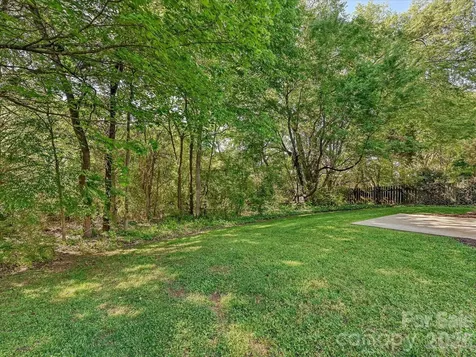 9132 Royal Highlands Court Charlotte NC 28277