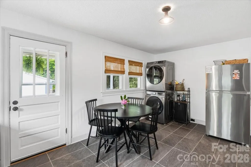 1203 Allens Creek Road Waynesville NC 28786