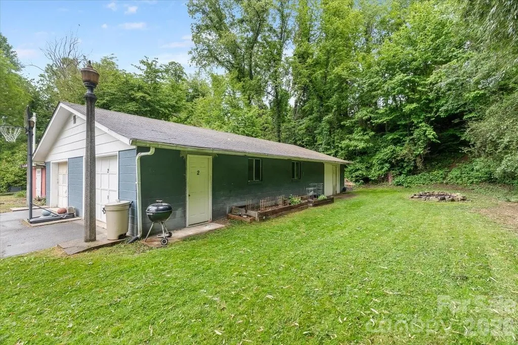1203 Allens Creek Road Waynesville NC 28786