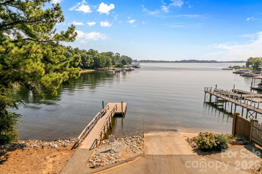 7767 St Andrews Lane Denver NC 28164