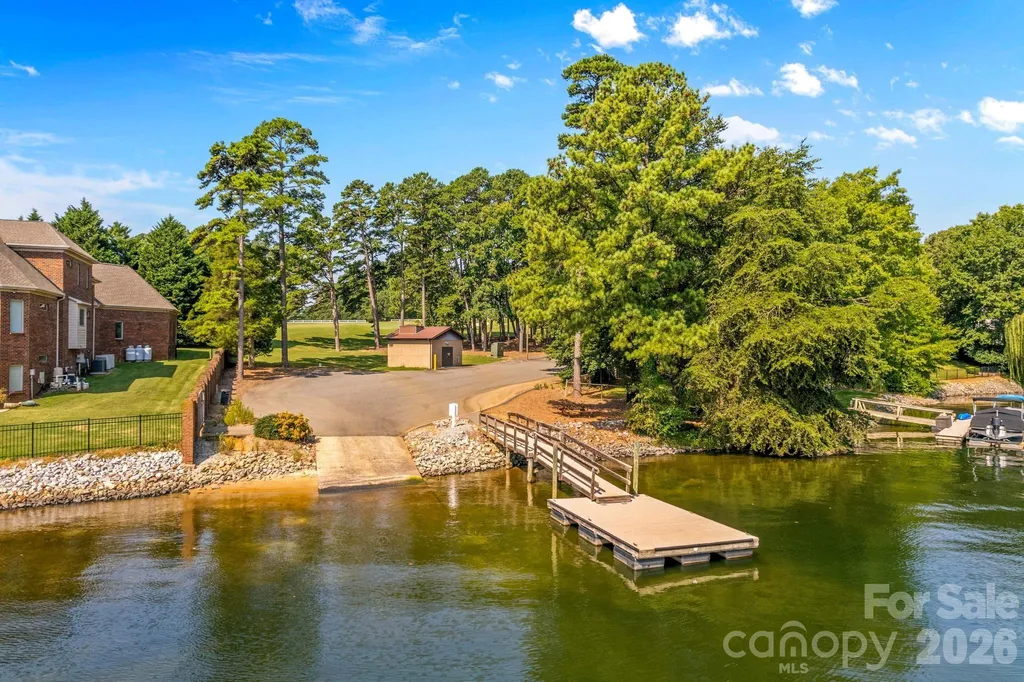 7767 St Andrews Lane Denver NC 28164