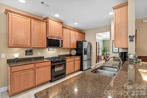 7767 St Andrews Lane Stanley NC 28164