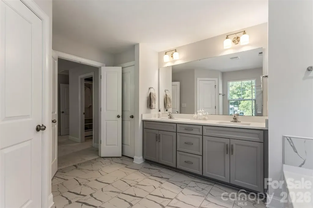 647 R L Stowe Road Belmont NC 28012