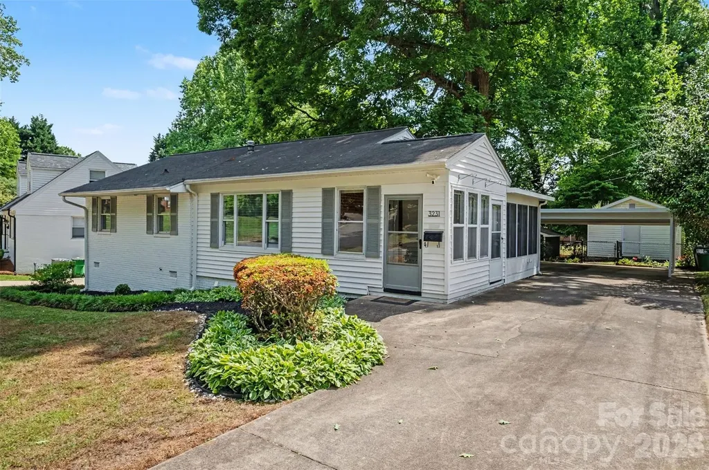 3231 Eastwood Drive Charlotte NC 28205