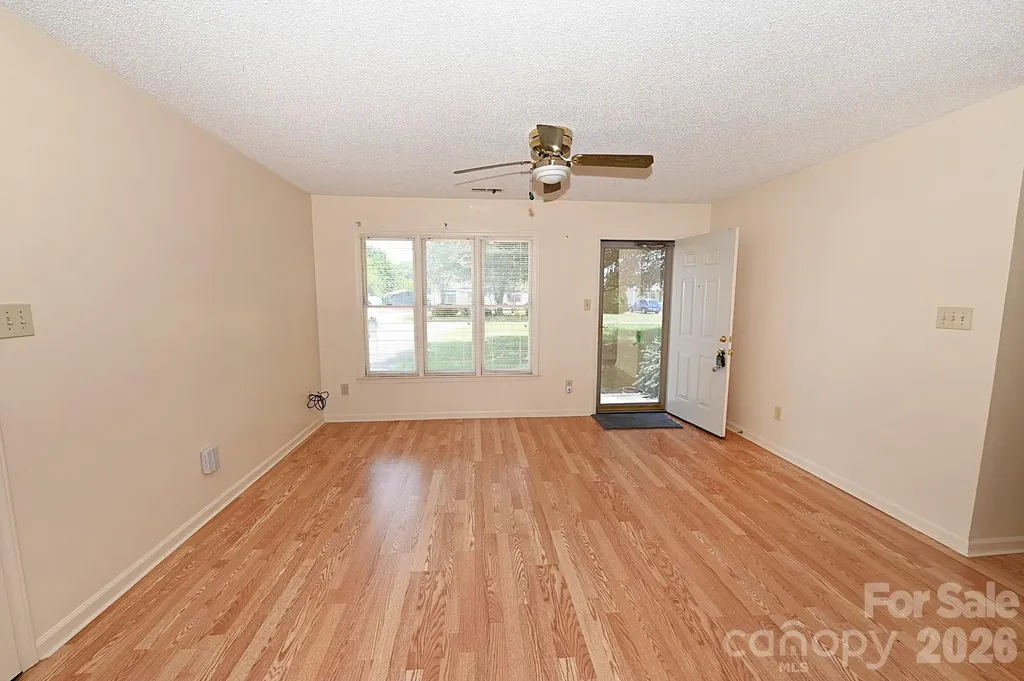4445 Sulphur Springs Road NE Hickory NC 28601