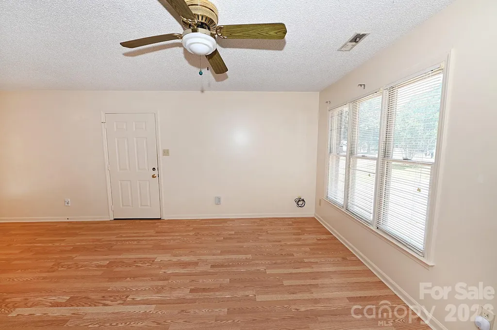 4445 Sulphur Springs Road NE Hickory NC 28601