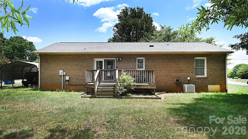 4445 Sulphur Springs Road NE Hickory NC 28601