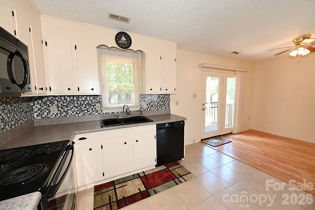 4445 Sulphur Springs Road NE Hickory NC 28601