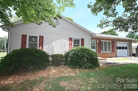 4445 Sulphur Springs Road NE Hickory NC 28601