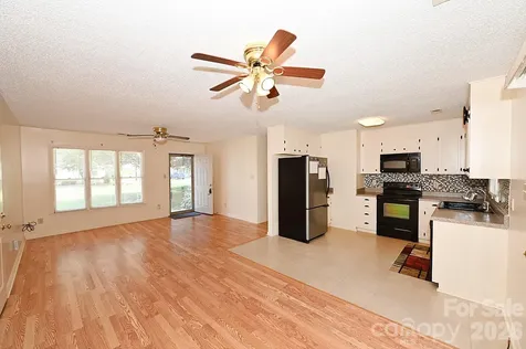 4445 Sulphur Springs Road NE Hickory NC 28601