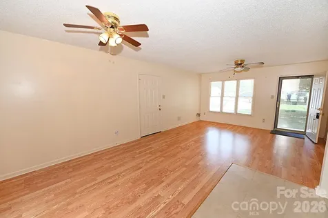 4445 Sulphur Springs Road NE Hickory NC 28601