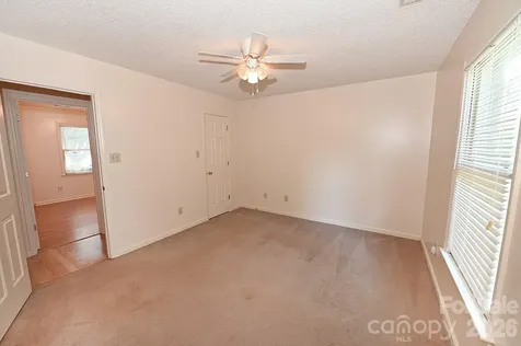 4445 Sulphur Springs Road NE Hickory NC 28601