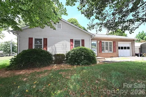 4445 Sulphur Springs Road NE Hickory NC 28601