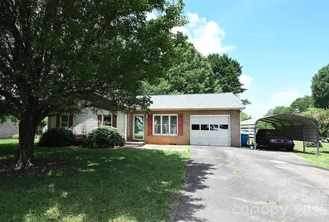 4445 Sulphur Springs Road NE Hickory NC 28601