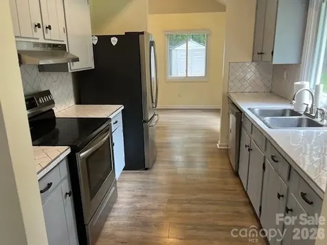 4909 Charmwood Court Concord NC 28027