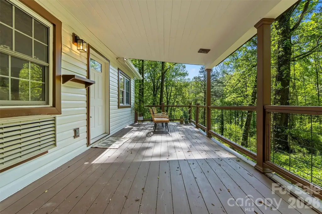 193 Sams Hill Sylva NC 28779
