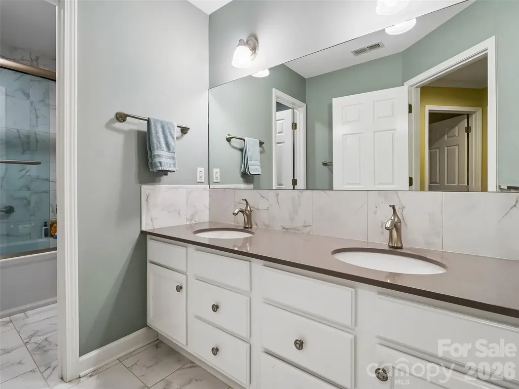 38 Forest Knoll Drive Weaverville NC 28787