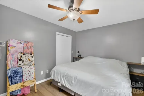 2308 Walt Arney Road Lenoir NC 28645
