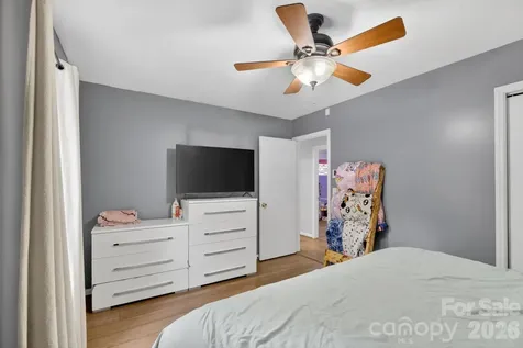 2308 Walt Arney Road Lenoir NC 28645