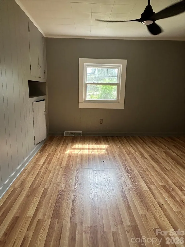 12 Penley Avenue Asheville NC 28804