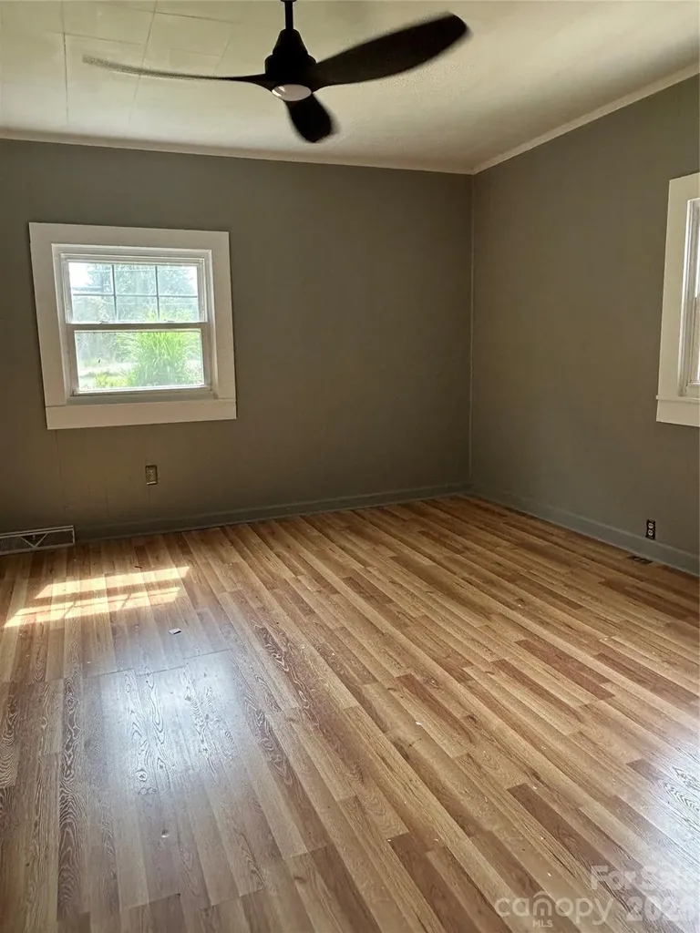 12 Penley Avenue Asheville NC 28804