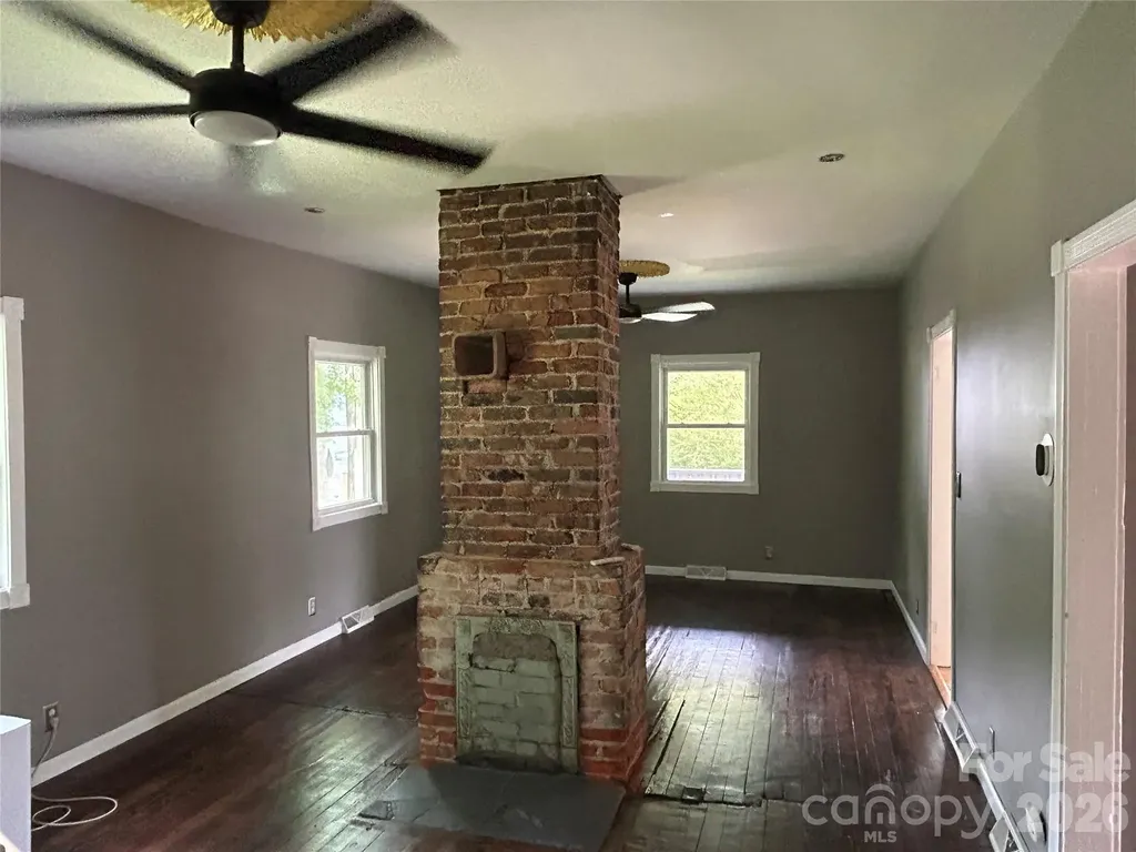 12 Penley Avenue Asheville NC 28804