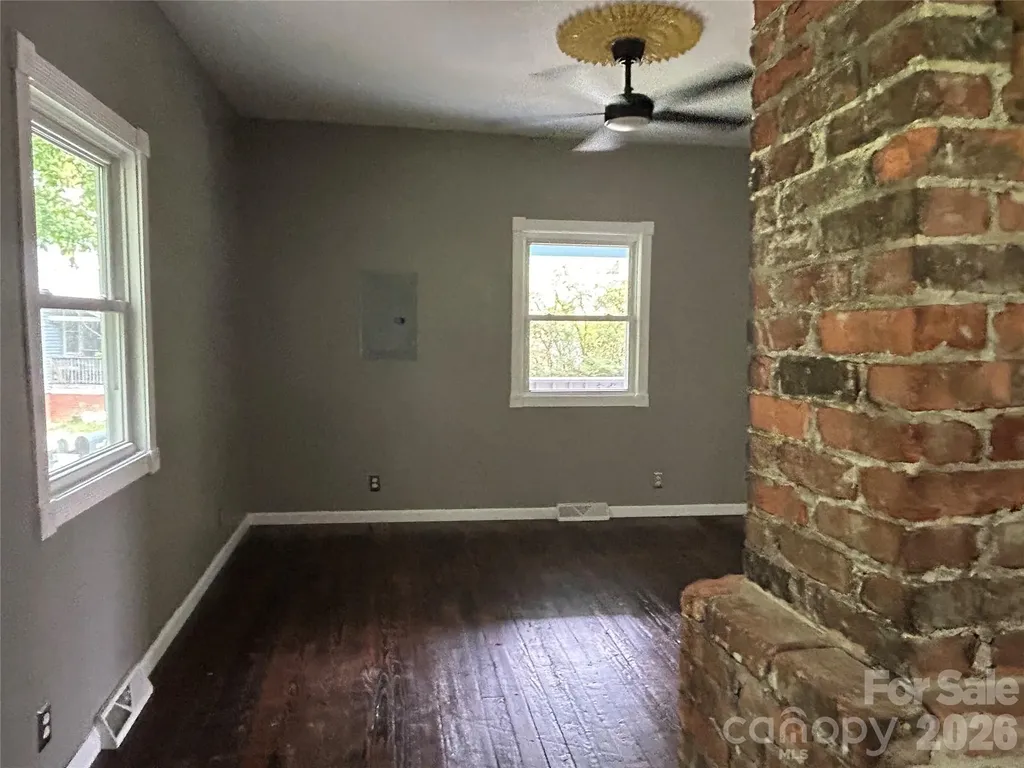 12 Penley Avenue Asheville NC 28804