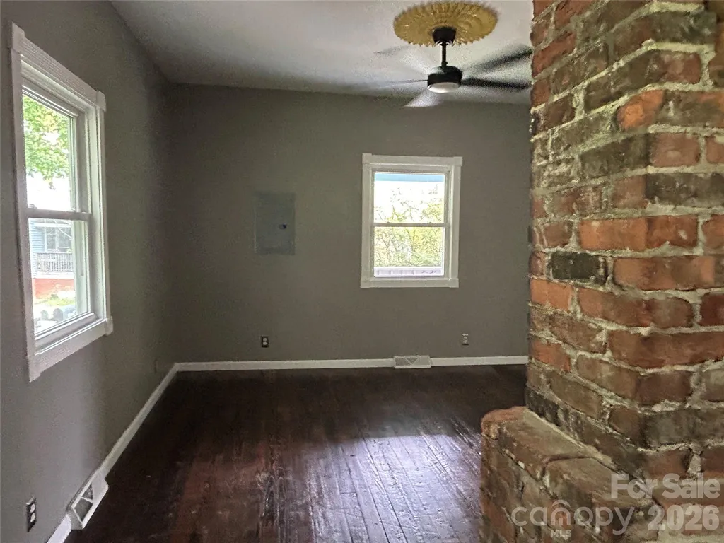 12 Penley Avenue Asheville NC 28804
