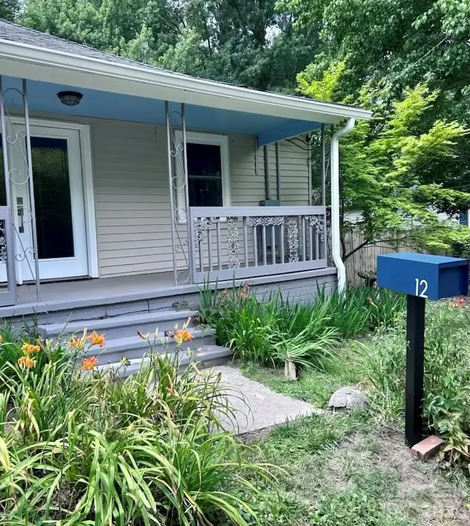 12 Penley Avenue Asheville NC 28804