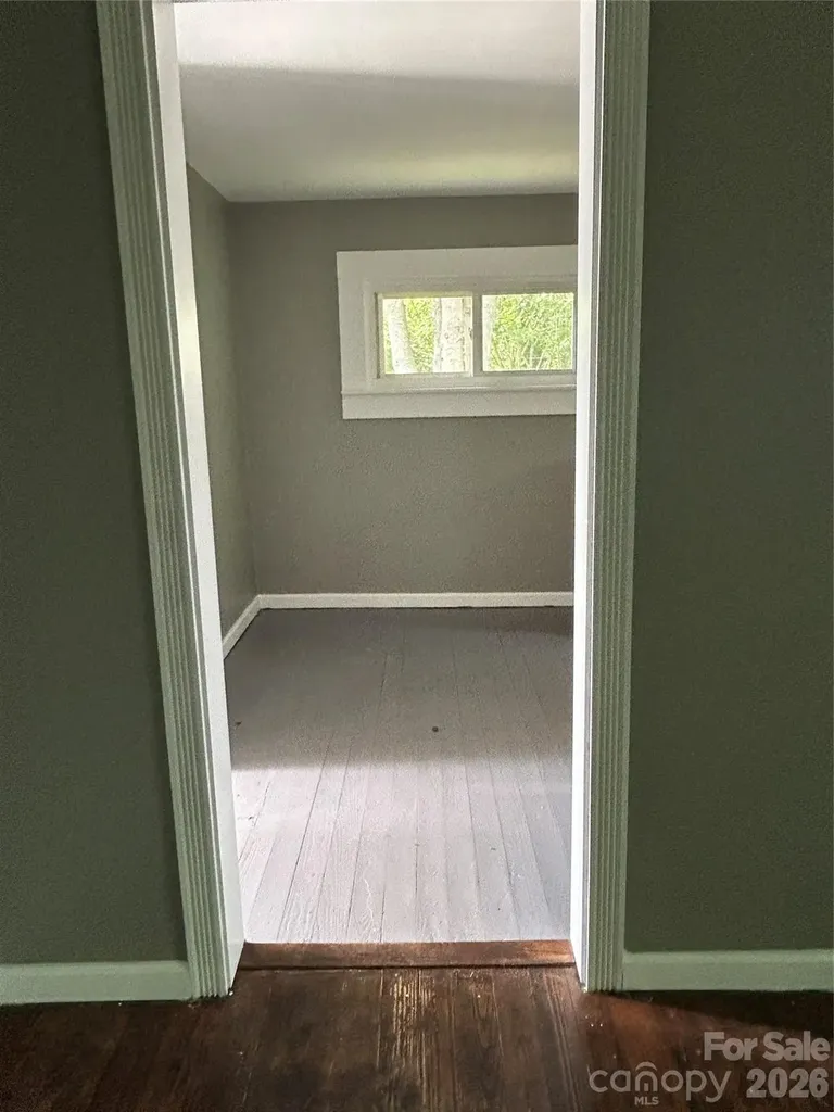 12 Penley Avenue Asheville NC 28804