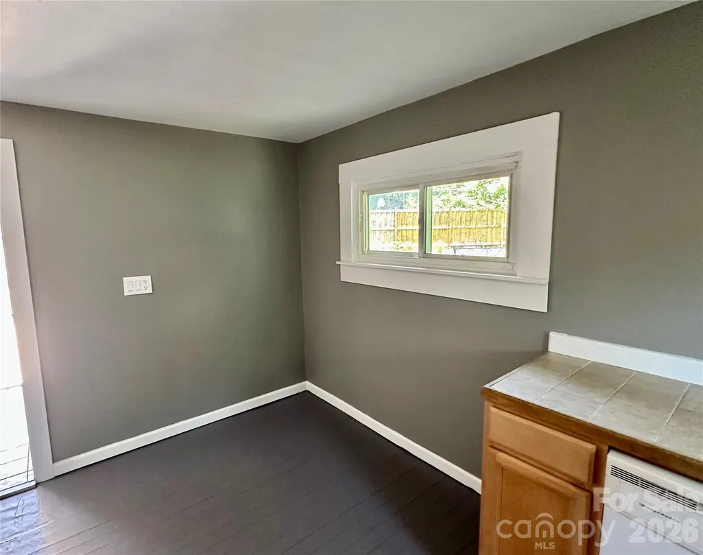12 Penley Avenue Asheville NC 28804