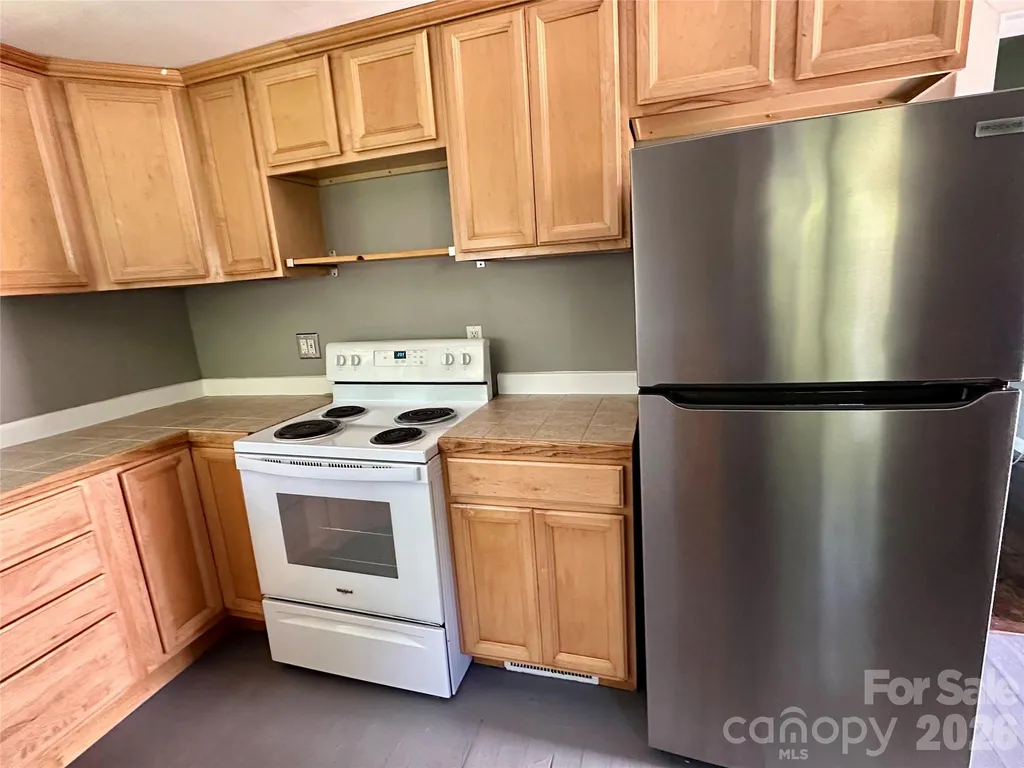 12 Penley Avenue Asheville NC 28804